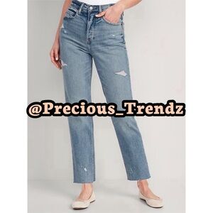 Old Navy Extra High-Waisted Sky-Hi Straight Distressed Cut-Off Size 22